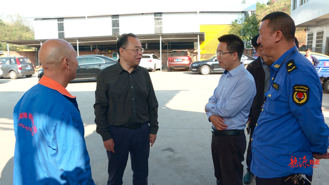 刘杨检查安全生产工作：严守安全发展底线