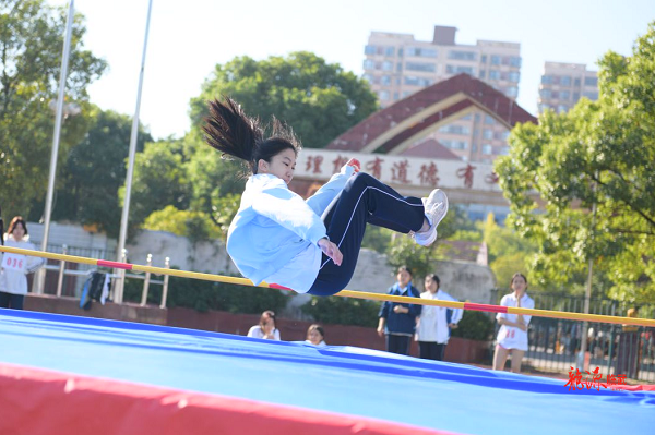 临武六中：田径场上的欢乐颂歌