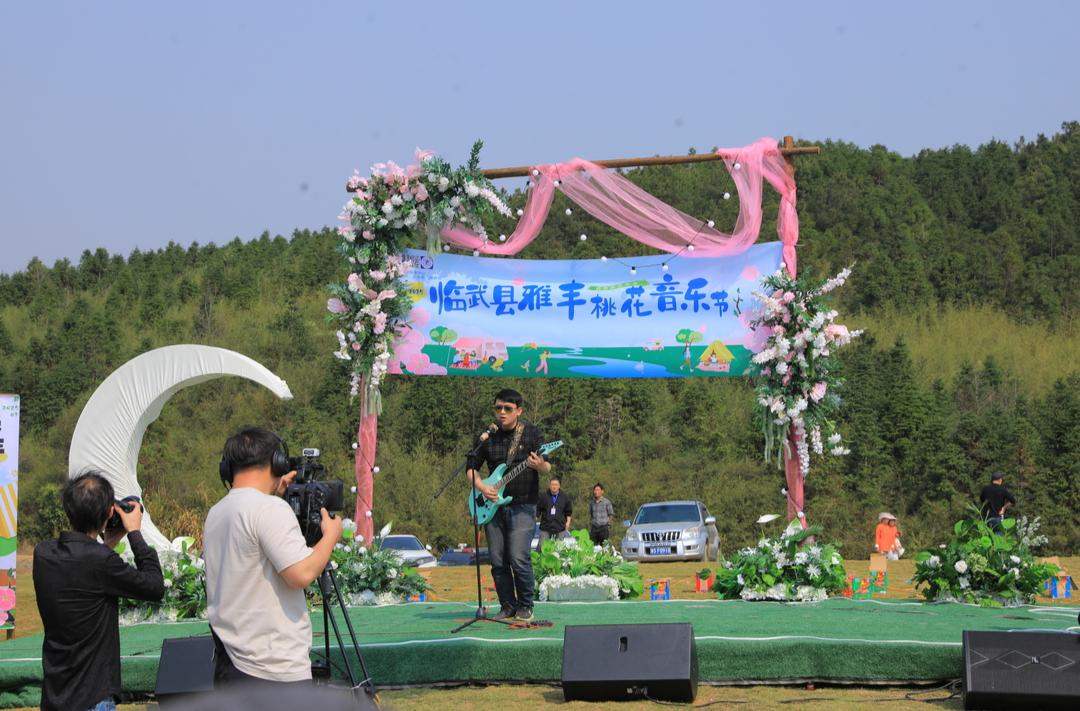 图集 | 临武：乐响催得桃花开 舞起翩跹游人醉