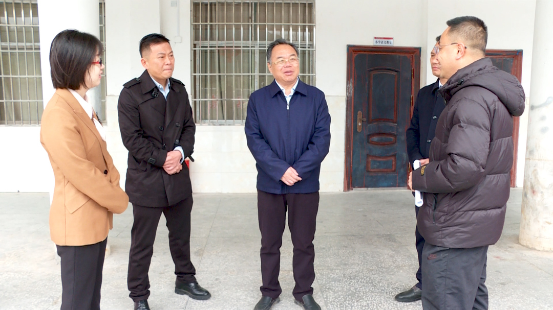 刘杨到西瑶乡调研：守护好绿水青山