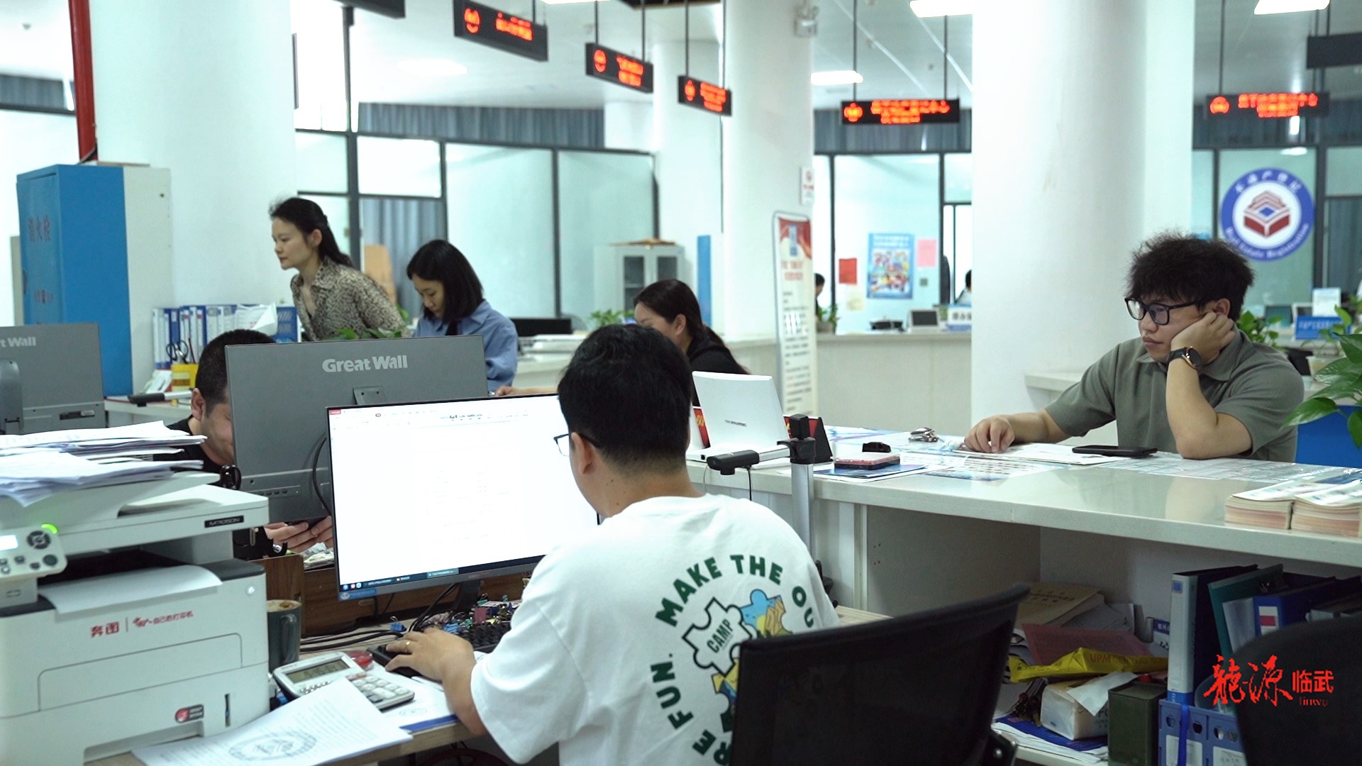 个人住房公积金贷款利率下调  市民迎购房利好