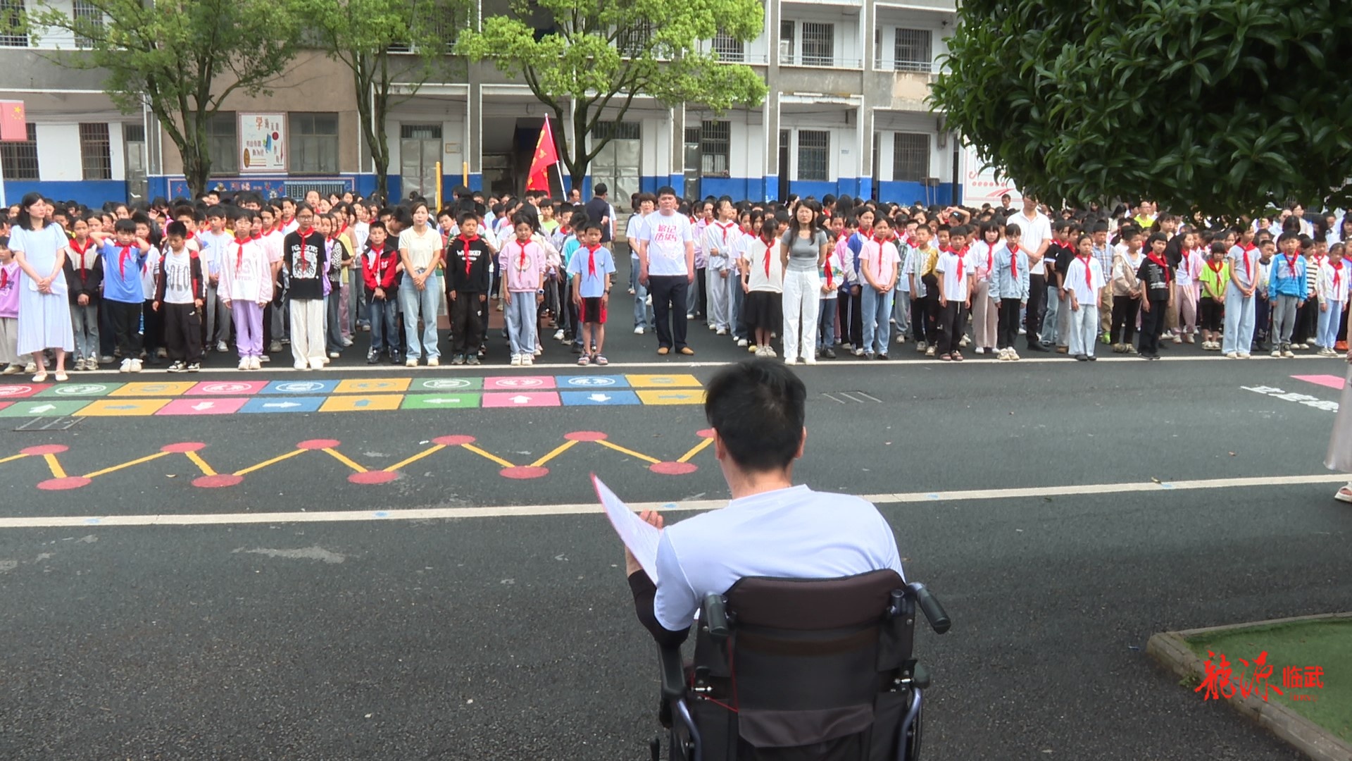临武县退役军人服务中心到楚江中心小学开展国防教育志愿服务活动