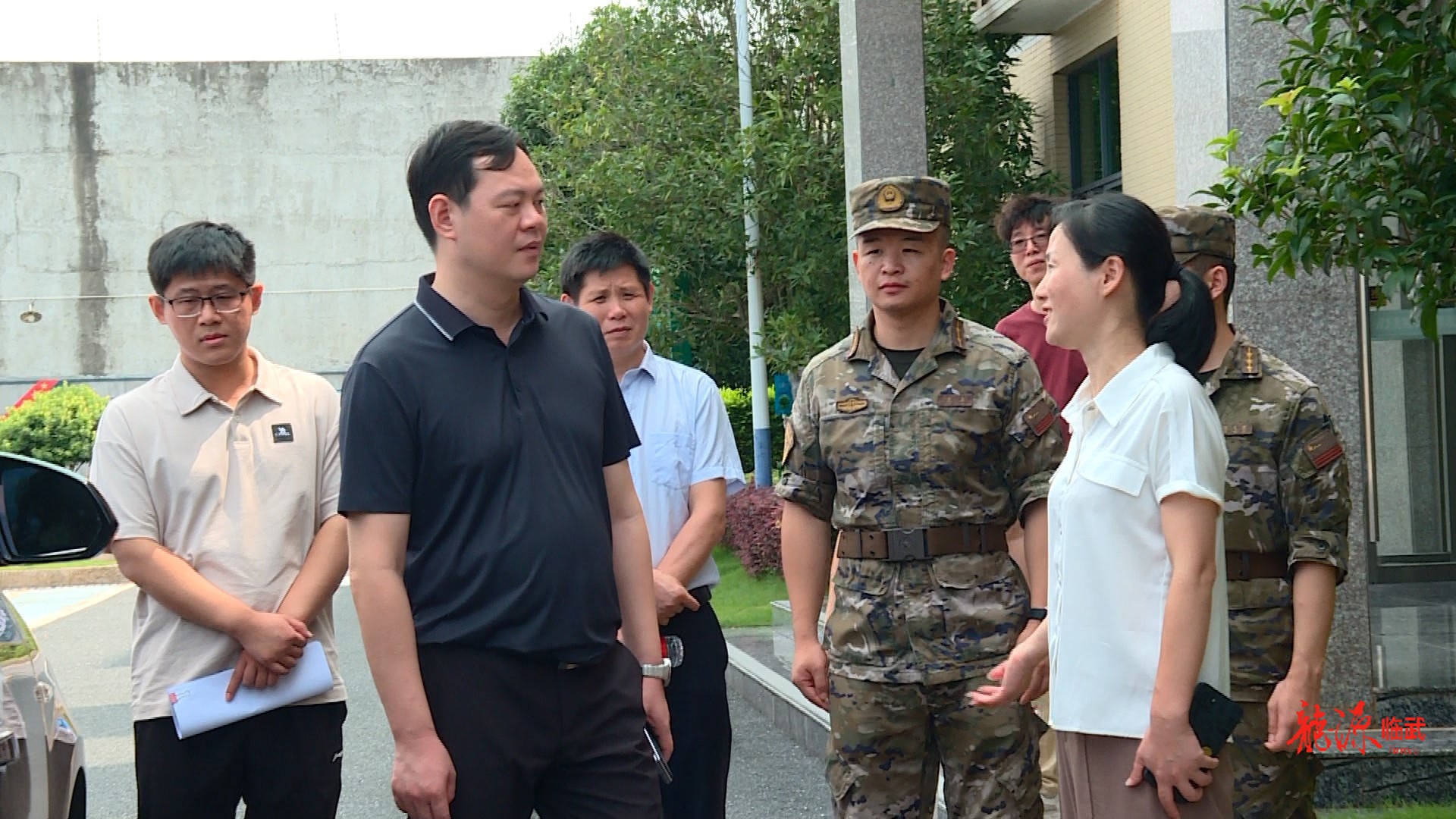庆“八一” | 县领导走访慰问武警官兵和退役军人