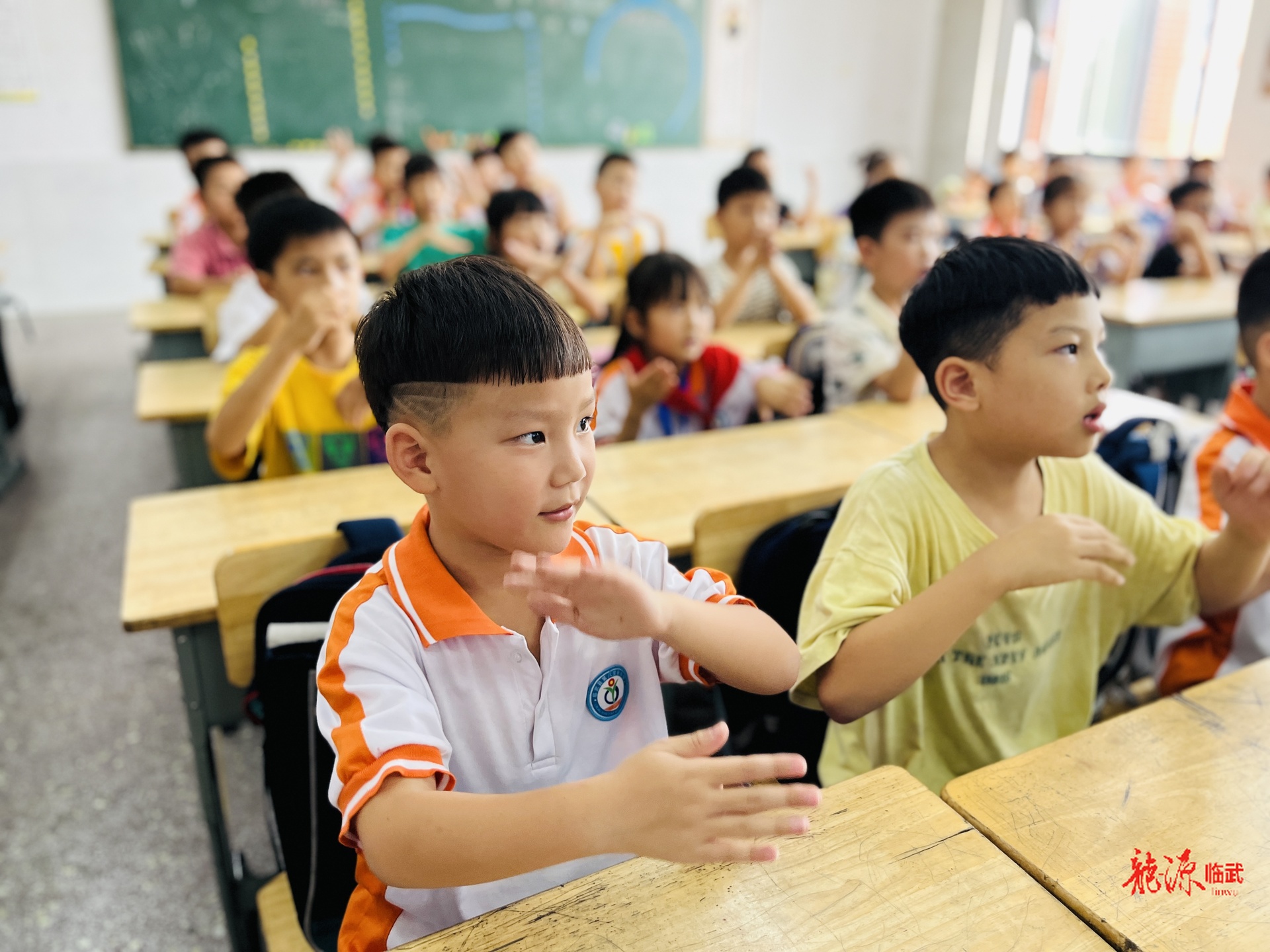 临武县八完小：“趣味化教育”筑牢校园网络安全防线