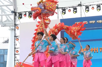 郴品郴味 舞动潇湘：比赛现场人山人海，就连晚上也一样