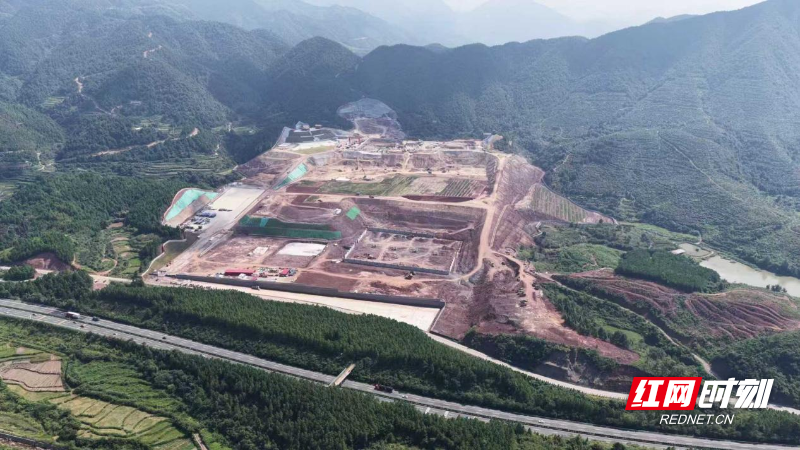 【红网时刻】“探转采”锂矿采矿证落地湖南临武 鸡脚山锂矿开启绿色开发新纪元