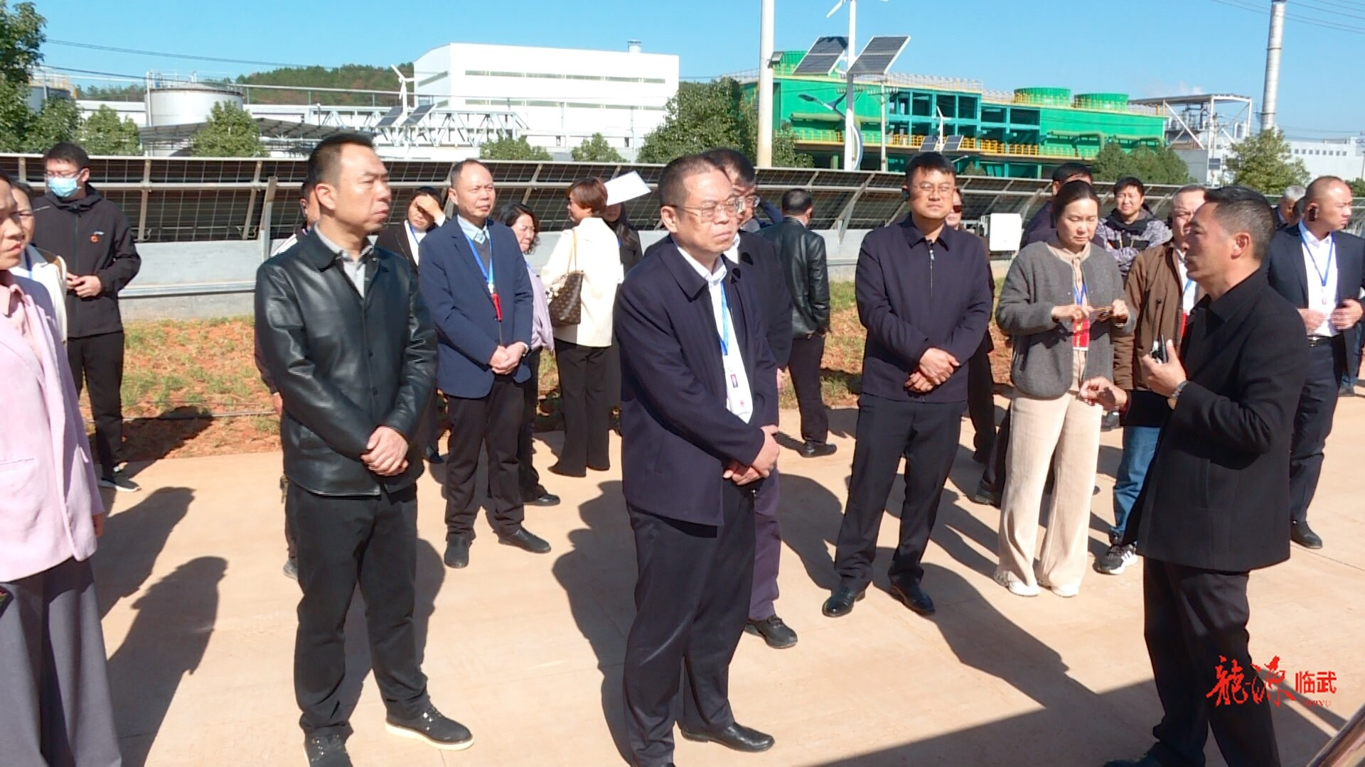 人大代表视察全县锂电新能源产业