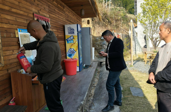 西瑶乡：餐饮场所检查筑牢消防安全防线