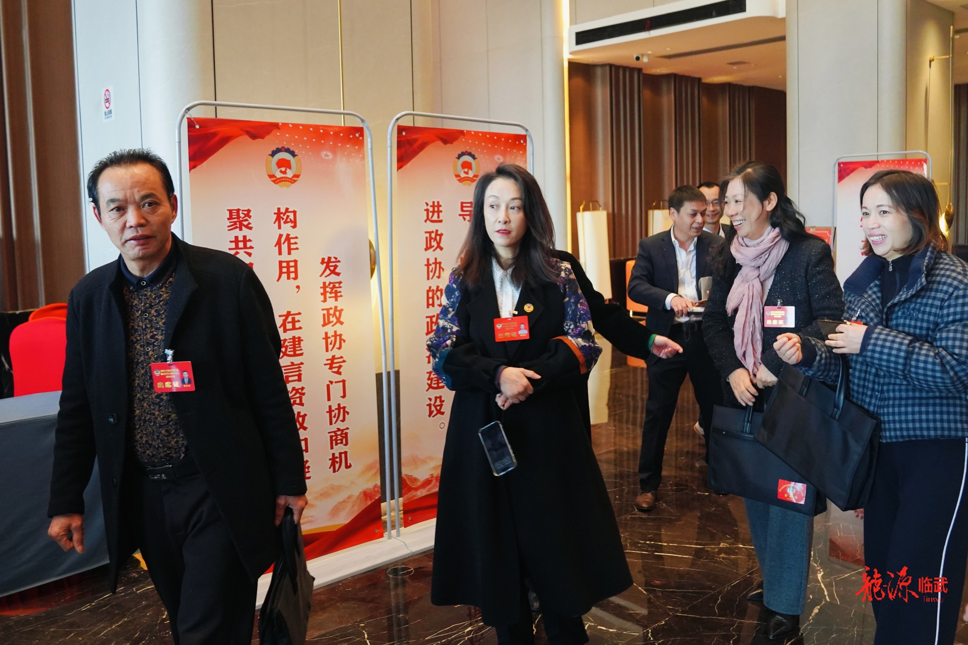 快讯｜县政协第十届五次会议开幕在即 政协委员陆续报到