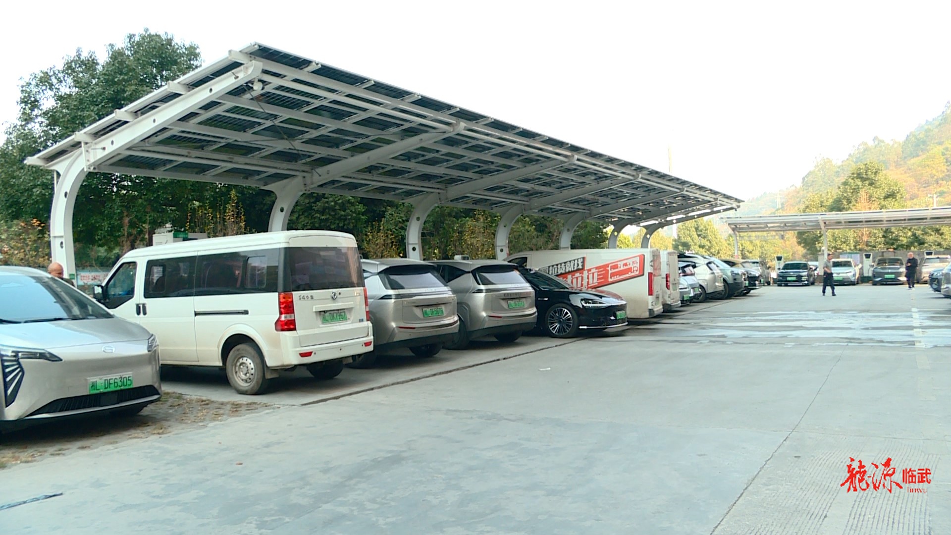 人民的代表｜人大建议促提速   新能源充电网络加速落地