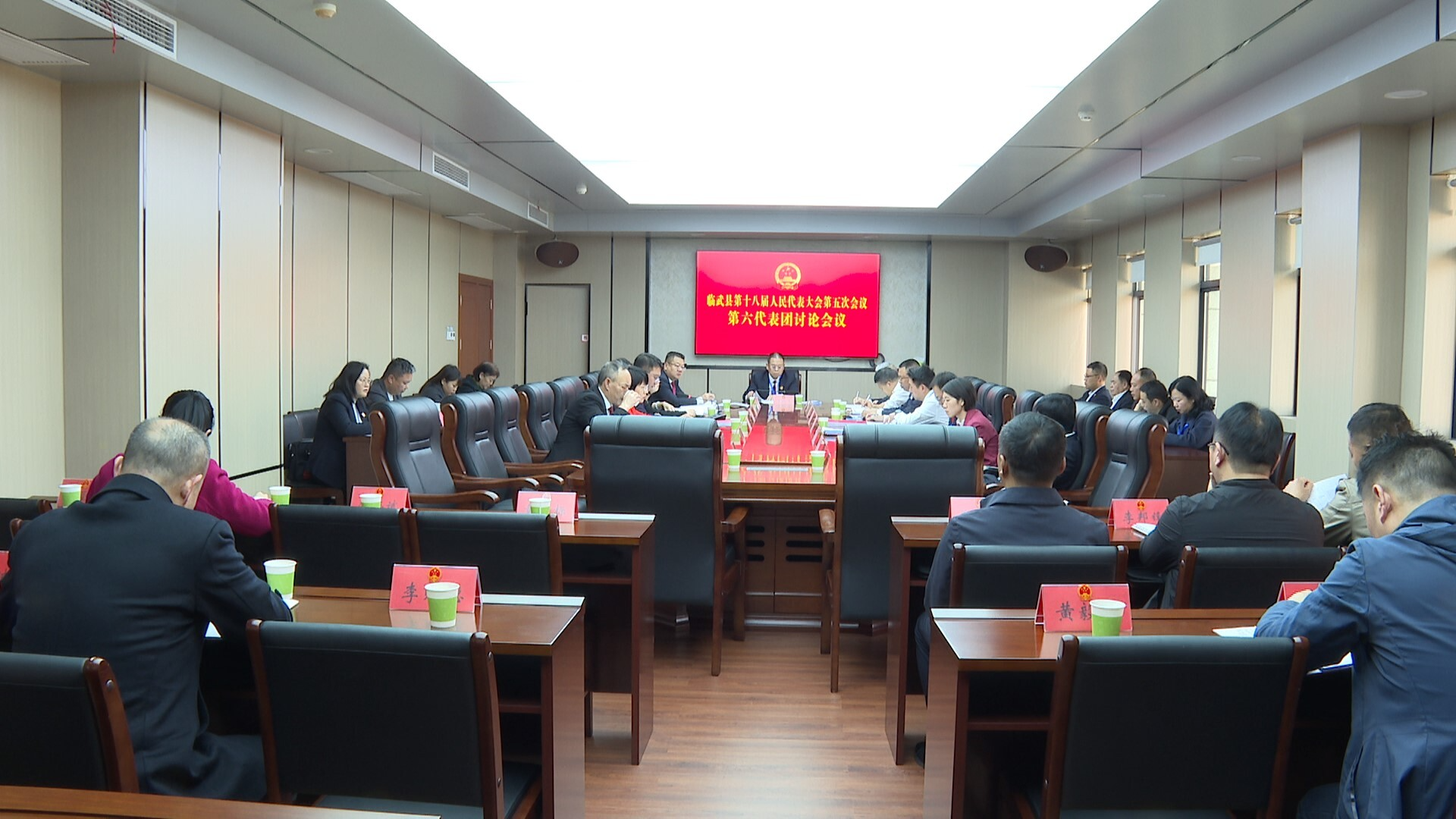 聚焦两会 | 县人大代表分团审议县人大常委会工作报告和“两院”工作报告