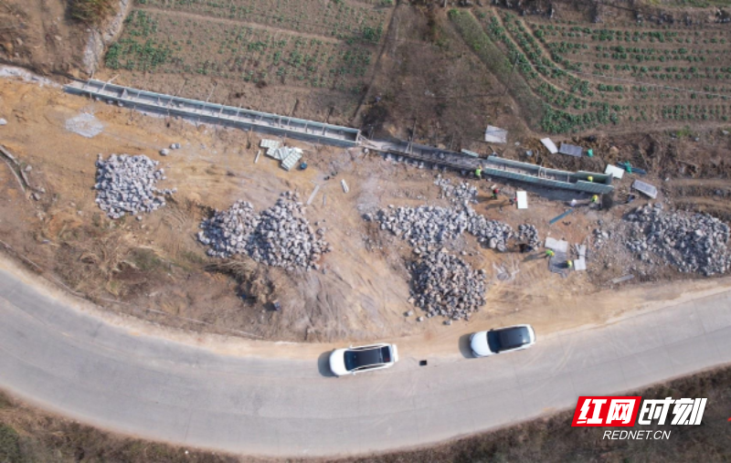 【红网时刻】临武县：打通乡村振兴“大动脉” X082万水公路改扩建工程加速推进