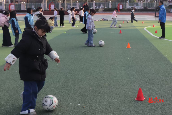 临武县六完小：向阳课程育新苗   “双减”落地结硕果