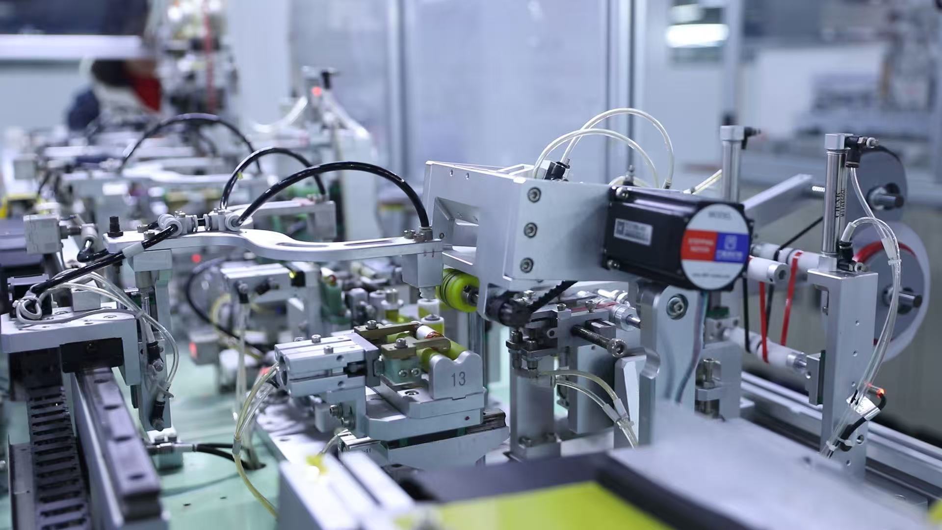 【人民网】湖南临武：企业复工复产忙 全力冲刺“开门红”