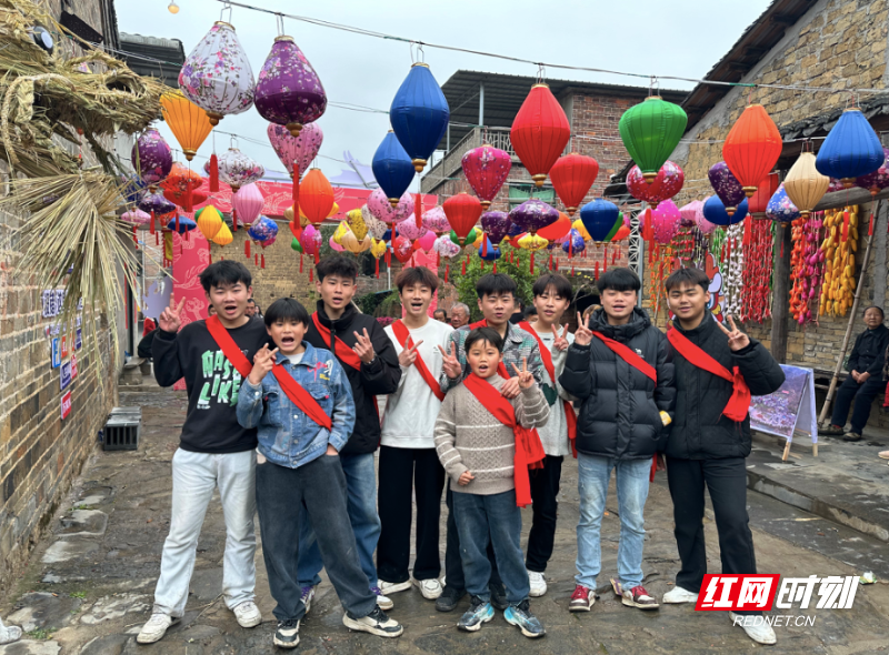 【红网时刻】9岁少年舞龙尾 6年坚守传承临武民俗龙文化
