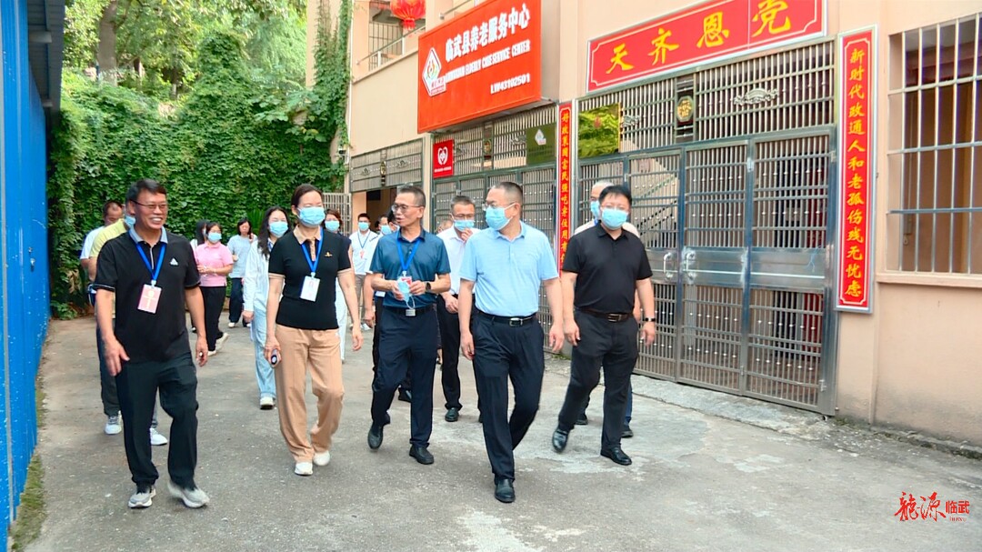 人大代表视察全县区域性养老服务中心建设与管理工作