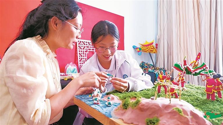 【郴州日报】指尖上的“舞龙大戏”