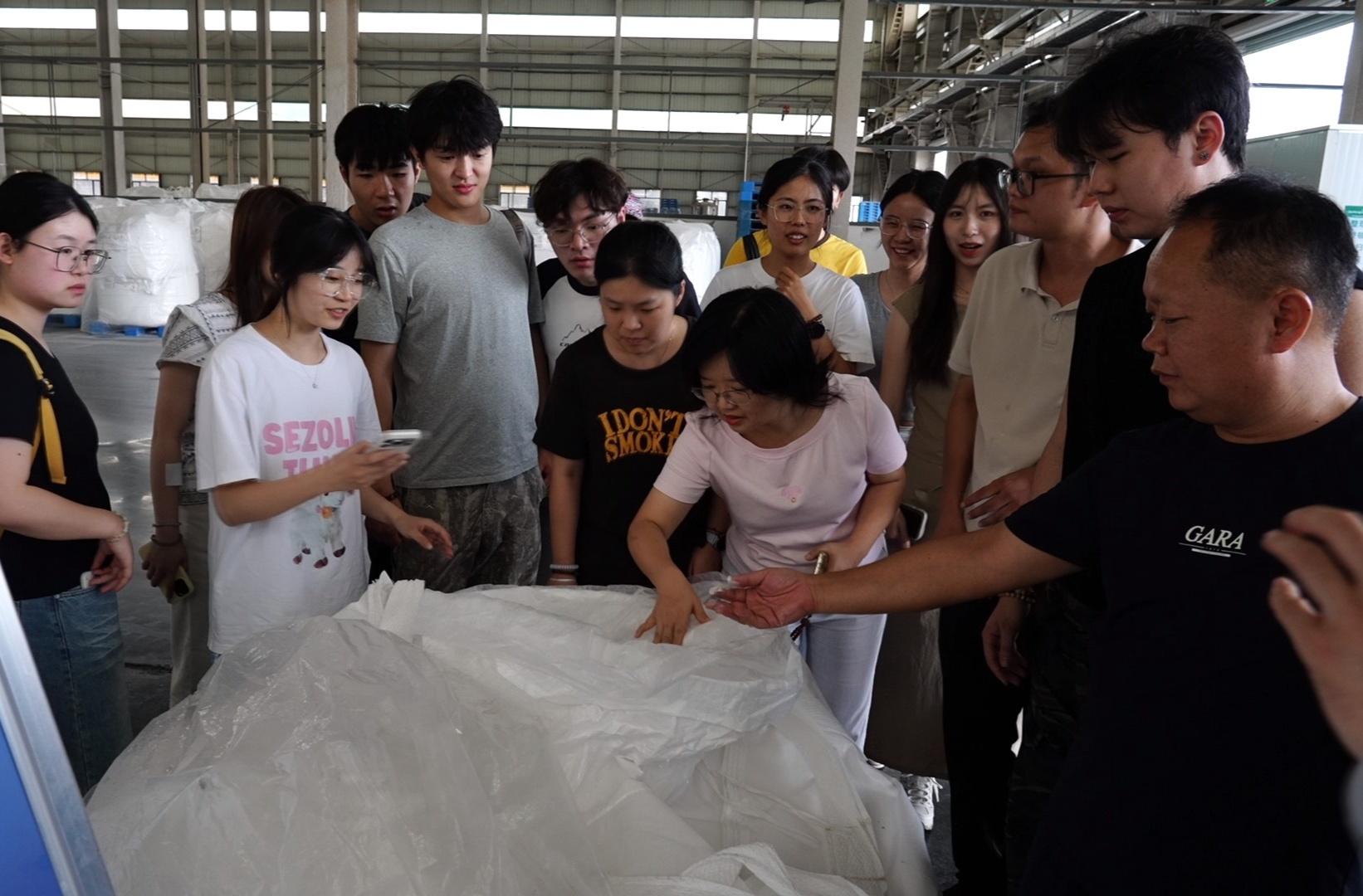 中南林业科技大学经济管理学院师生来我县开展“三下乡”社会实践调研活动
