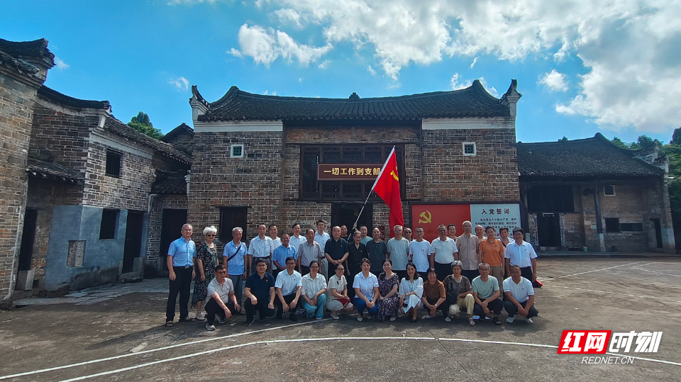 党群连心“汾”外亲