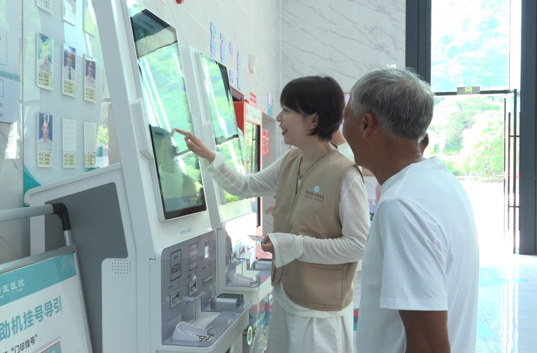 临武县医共体：党建“沉”下去  服务“暖”起来