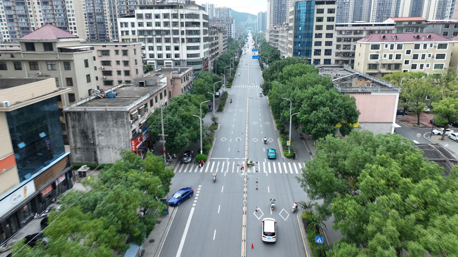 持续深化“六大新行动” 全面彰显“七个新担当”｜城区道路提质改造  让出行更安全畅通