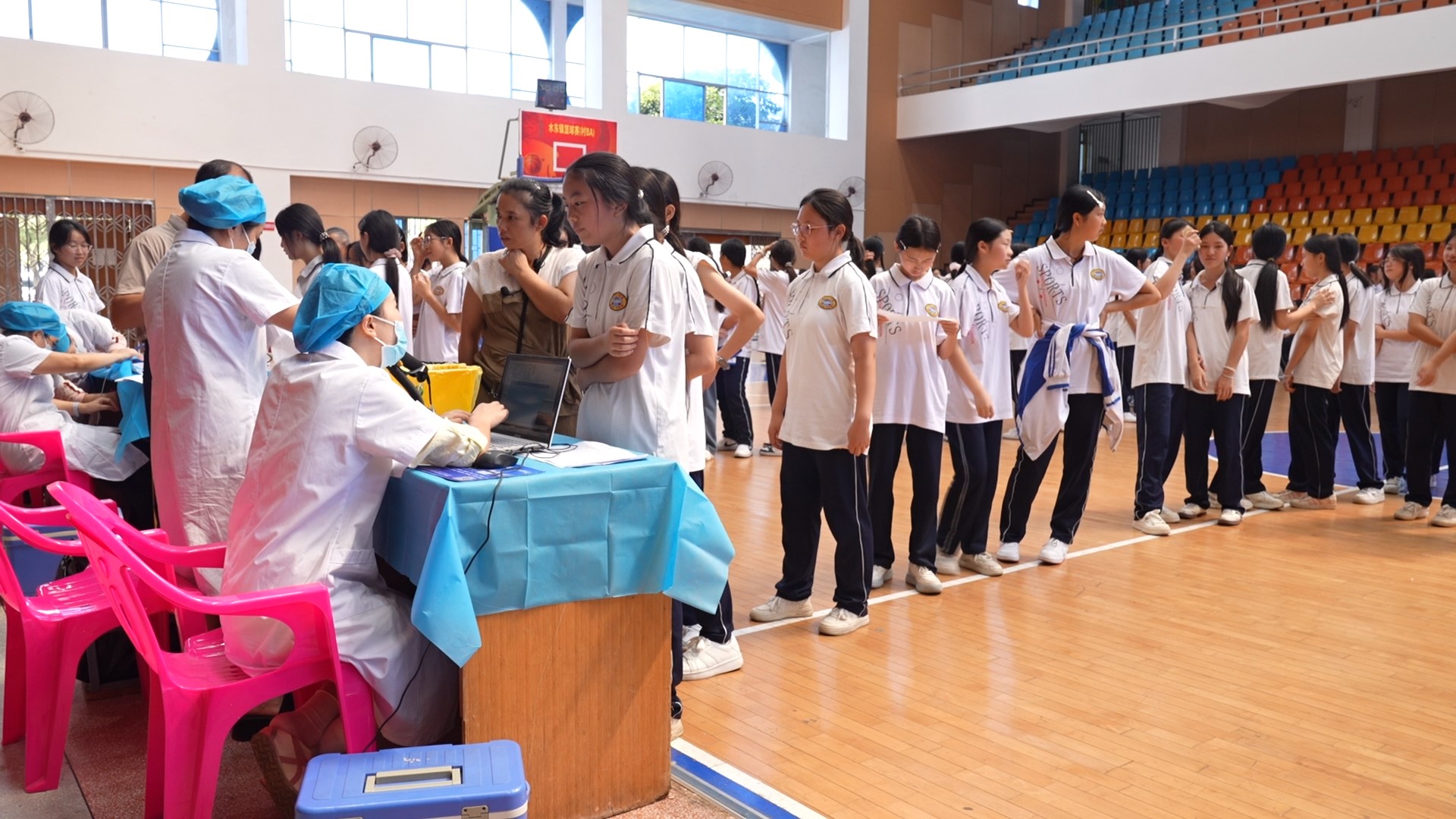 免费HPV疫苗进校园 守护适龄女生健康