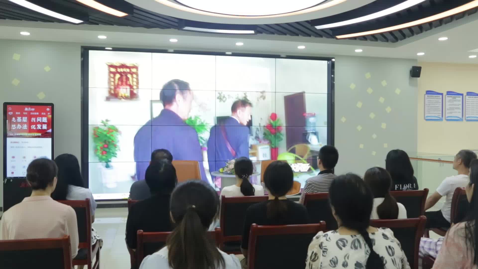 弘扬道德风尚 凝聚向善力量  ——郴州市道德模范与身边好人现场交流活动走进临武县总工会