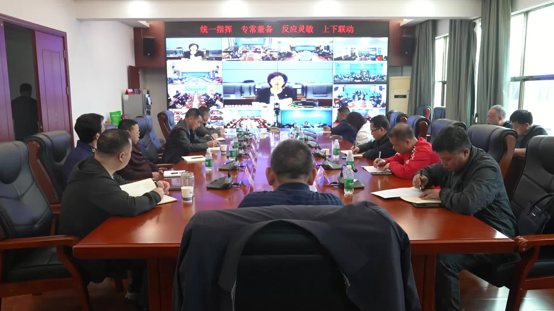 临武县组织收听收看全市安全生产、森林防灭火工作视频调度会