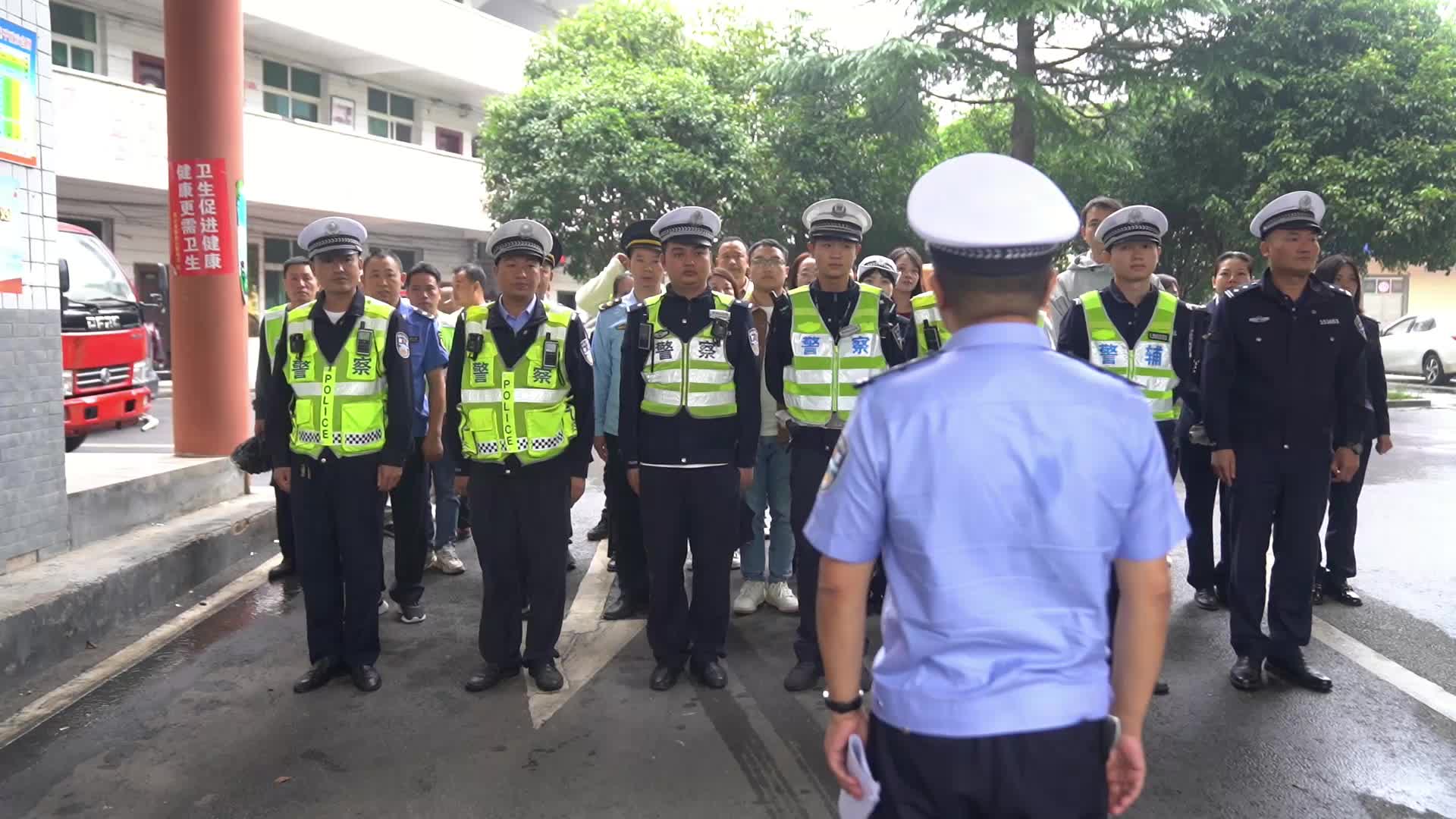 临武县开展道路交通安全整治年第八次联合执法及宣教行动