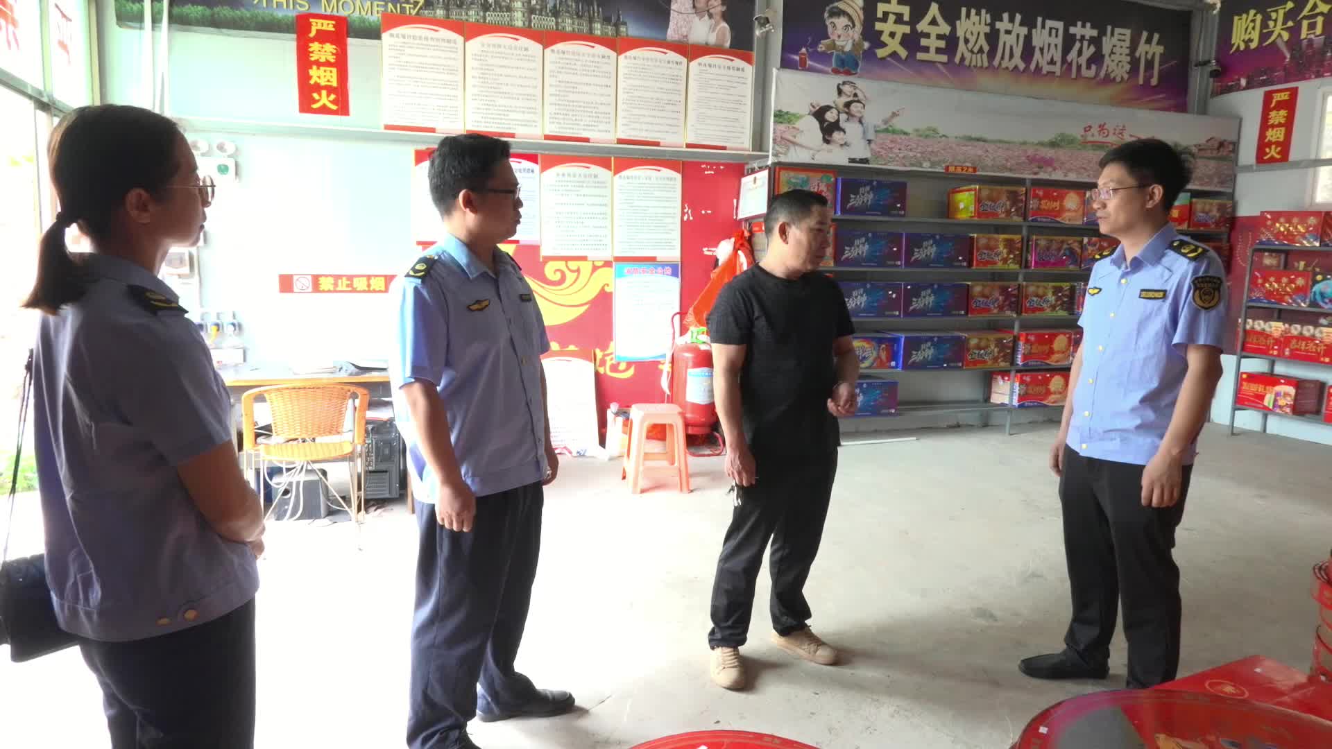 开局八好 乘势而上 | 临武县应急管理局开展烟花爆竹安全专项检查