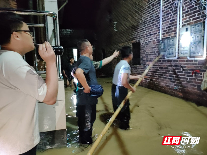 【红网时刻】临武：暴雨夜的守护
