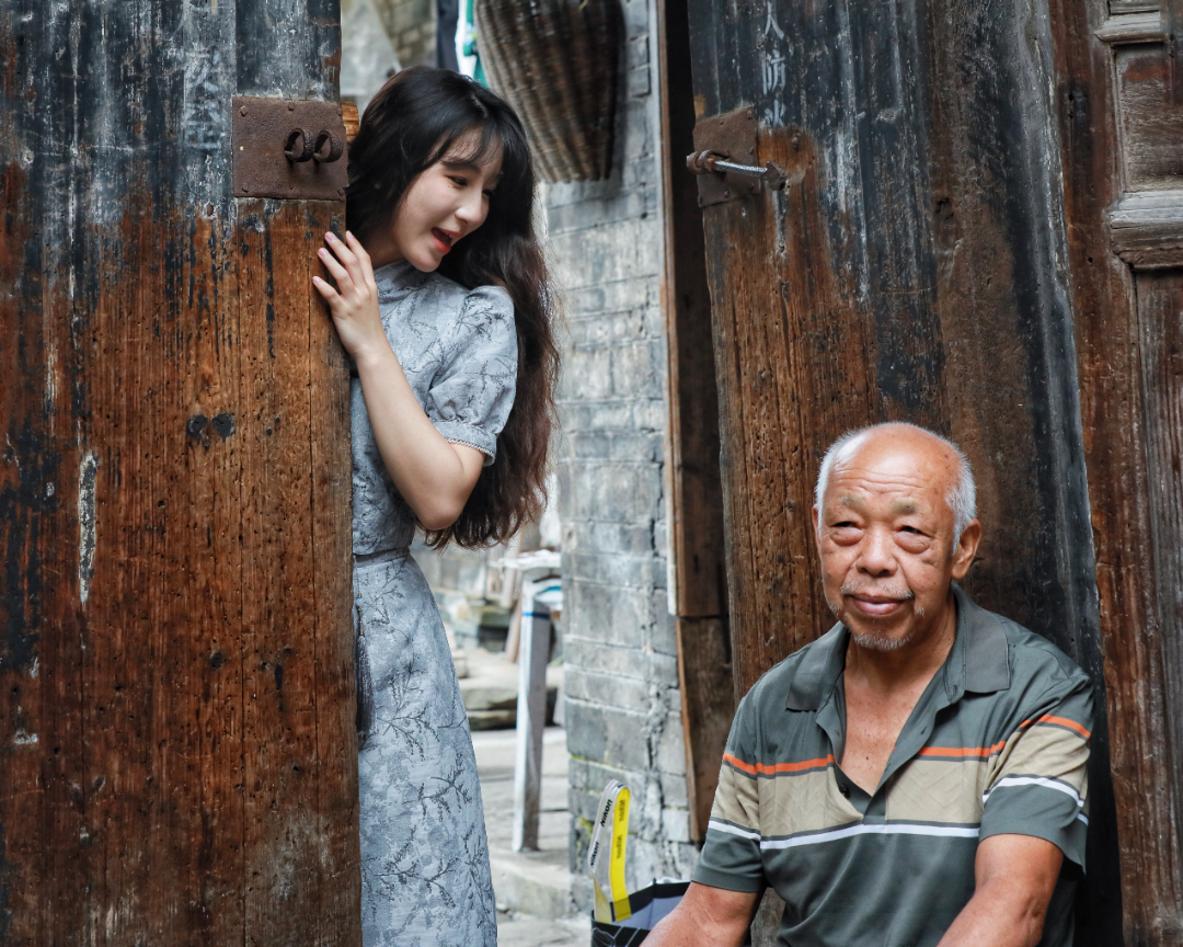 【新湖南】作品欣赏 | 一“镜”不抹深深意