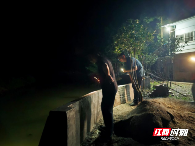 【红网时刻】临武县：瑶乡风雨夜！33名干部安全转移群众9户11人