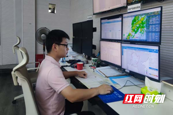 【红网时刻】临武：气象伉俪！一场“龙舟水”两地坚守情