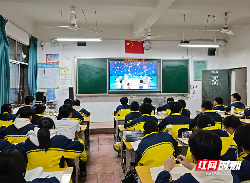 【红网时刻】临武县：“小手拉大手+巾帼齐助力” 织密烟花爆竹禁燃限放宣传网