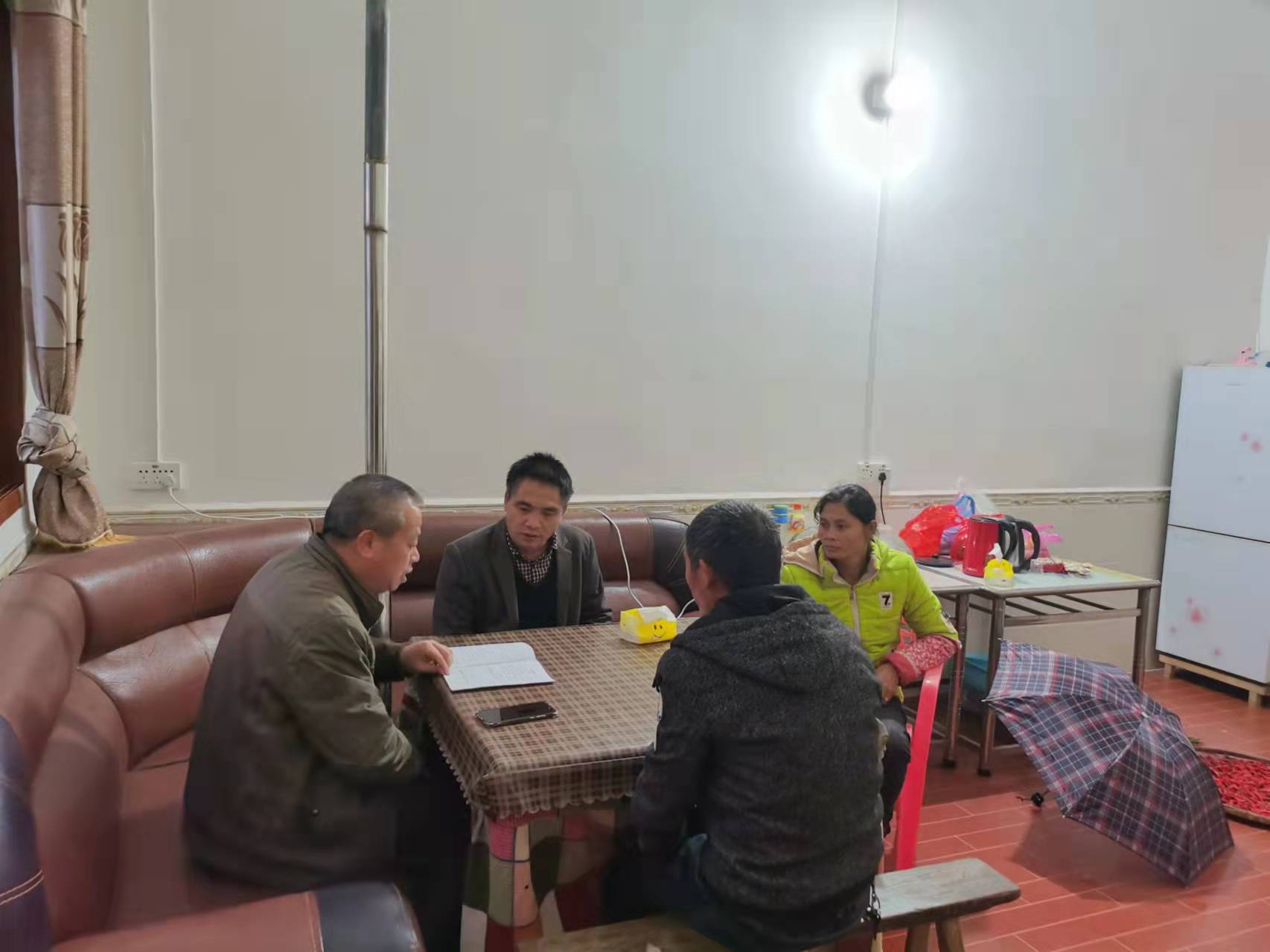 “四大”活动进行时·效率大提升 | 围桌夜访话民生