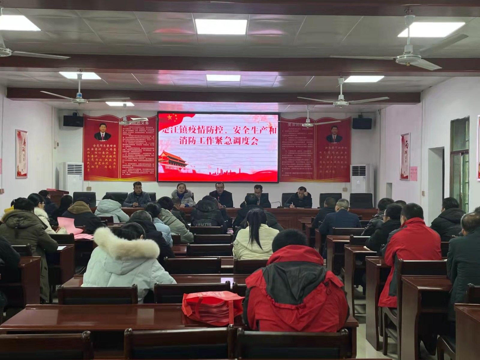 王益群到楚江镇检查近期重点工作
