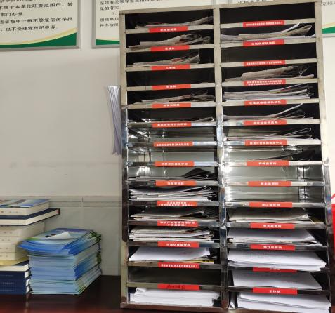 “我们办公室多了一个‘聚宝柜’”