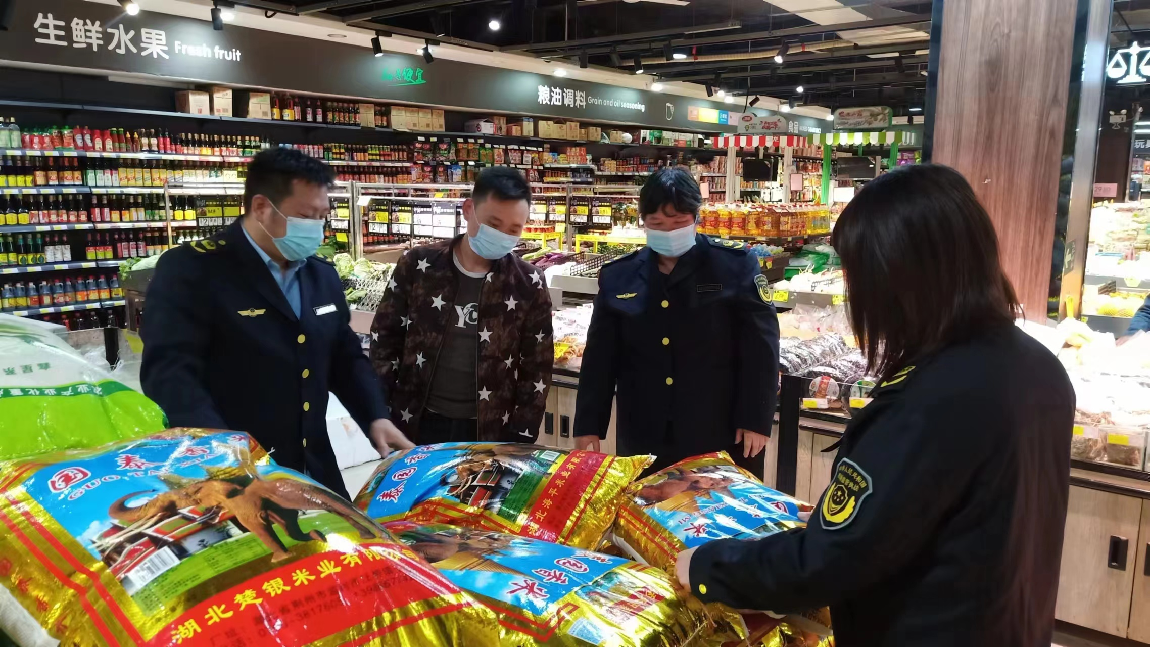 县市场监管局开展进口大米专项检查