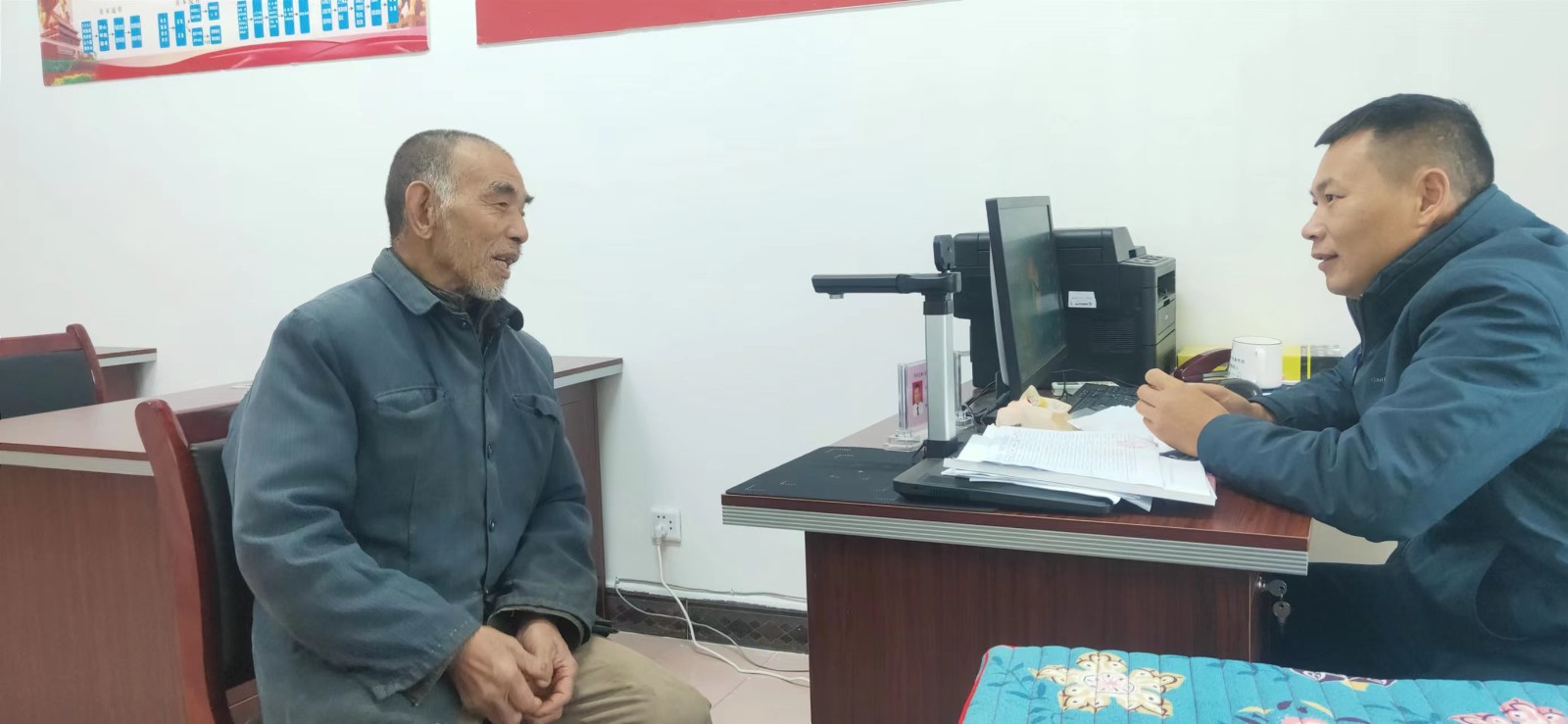 武水镇：倾情办证暖人心