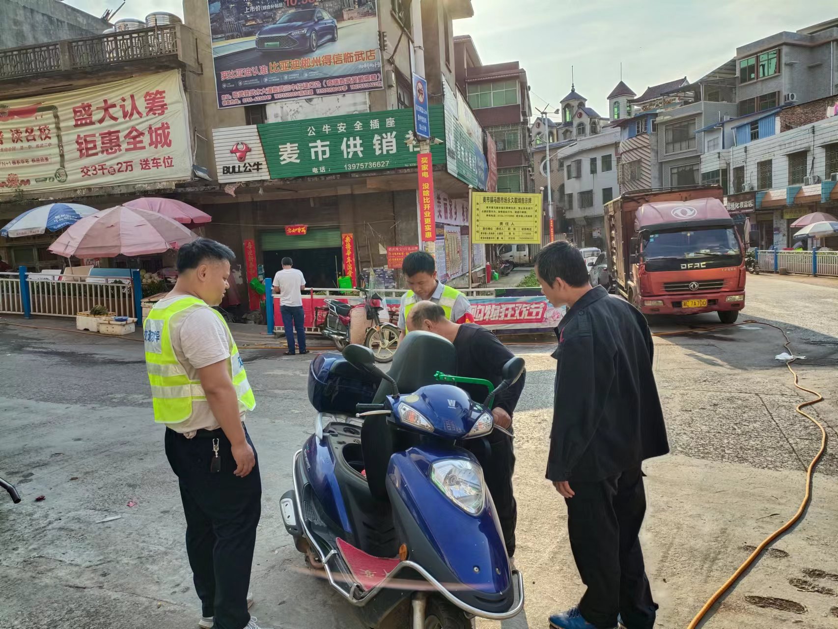 整治交通问题顽瘴痼疾 | 麦市镇：持续整治护航平安“五一”