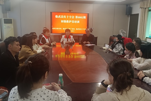 “学练结合”给足学员“安全感”
