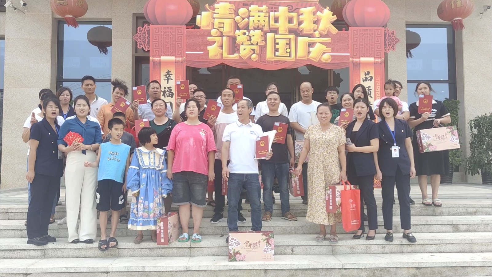 打好“发展六仗” ｜全县新建商品房“交房即交证”实现常态化