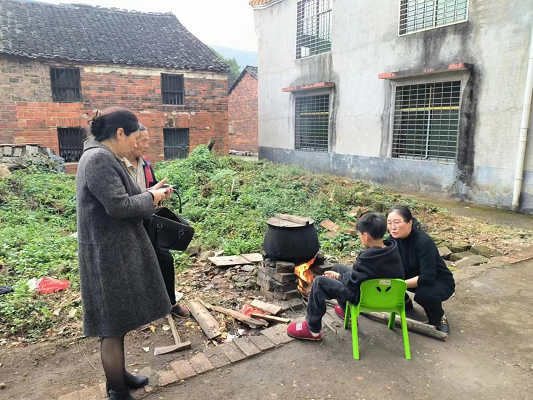 城东学校：优化营商环境 坚持暖心教育