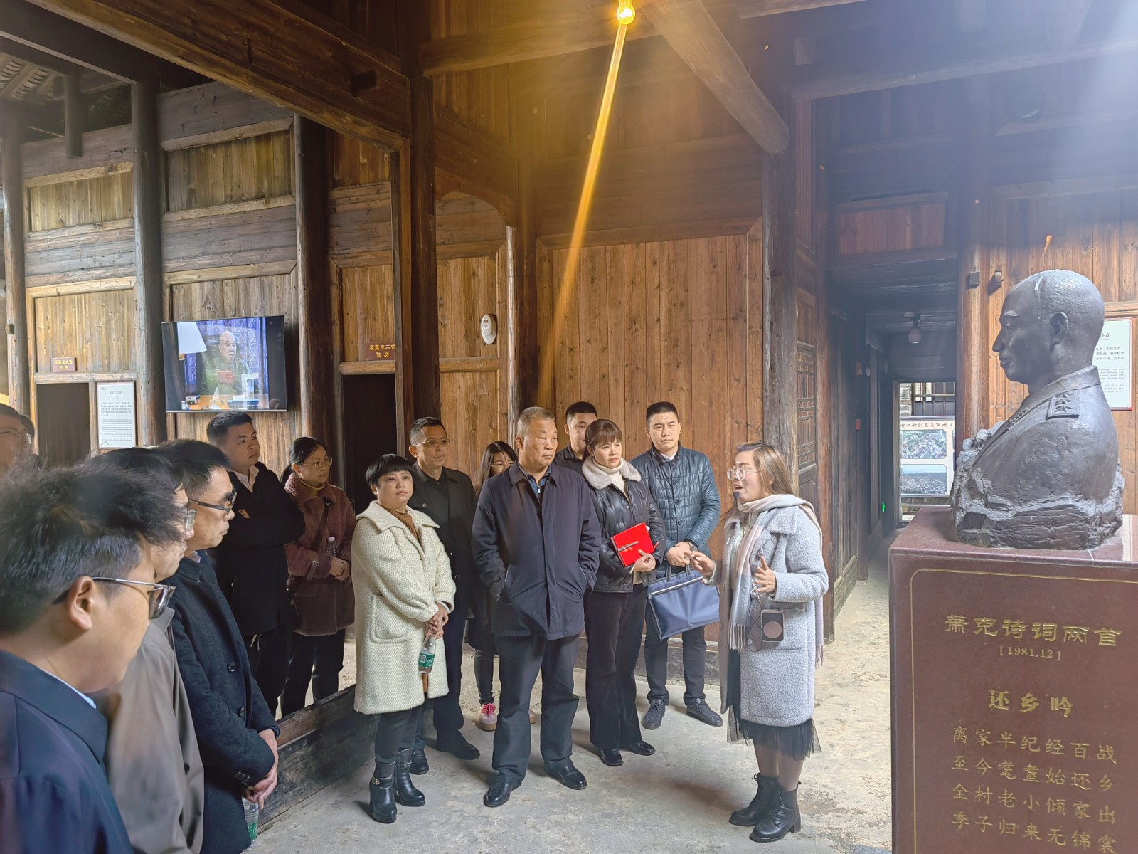 县委办：参观将军故居 感悟廉洁文化