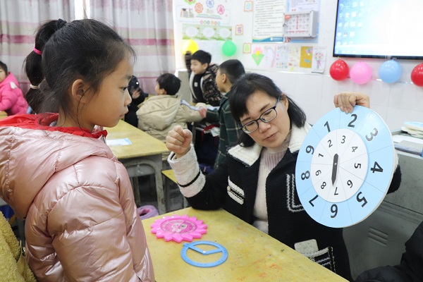 临武县六完小：游考迎新 乐在其“终”