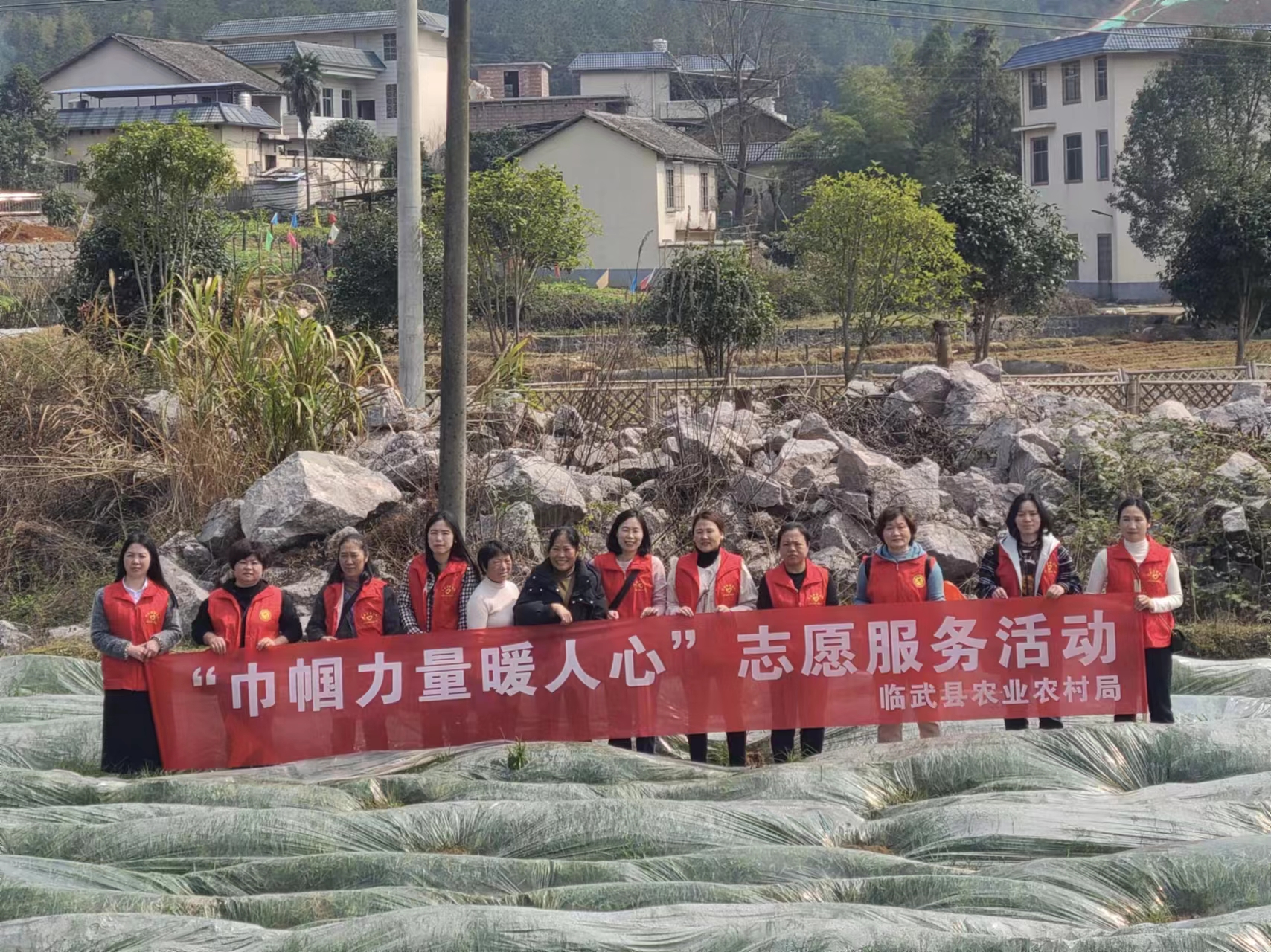 临武县农业农村局：巾帼助三农 贡献“她”力量