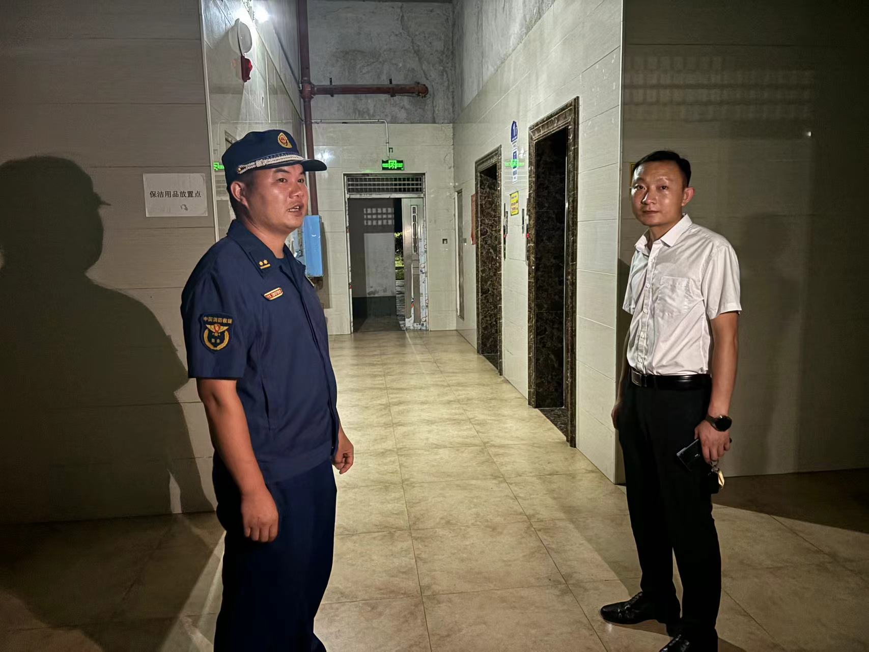 临武县消防大队开展住宅小区电动车消防安全专项检查