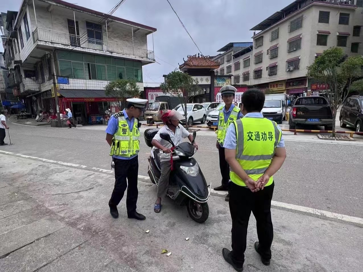 鎮(zhèn)南鄉(xiāng)：道路交通整治 守護平安出行