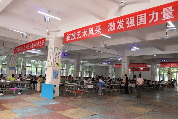 临武县举行第22届中小学生现场书画大赛